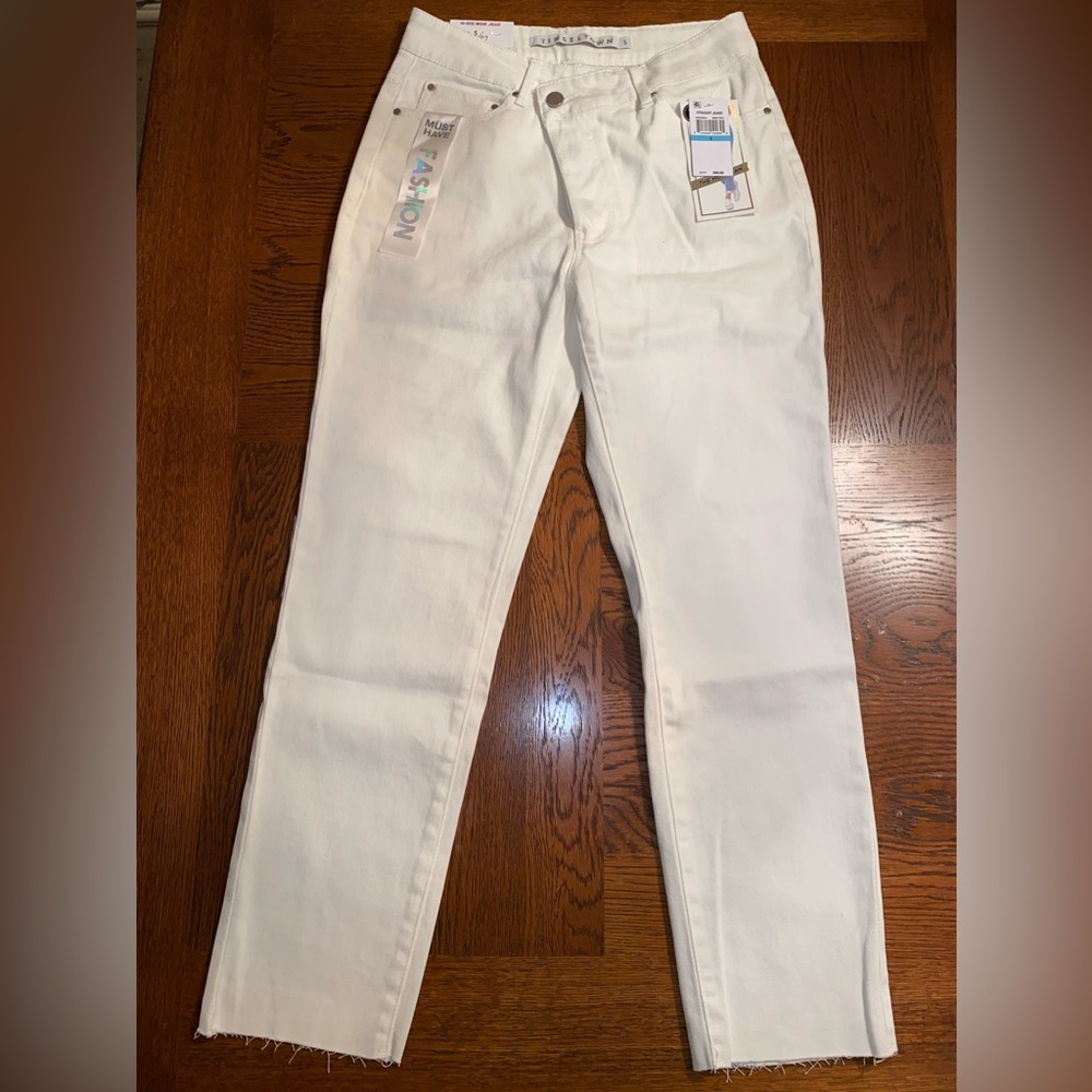 NWT TINSELTOWN WHITE ASYMMETRICAL STRAIGHT JEANS SZ 5